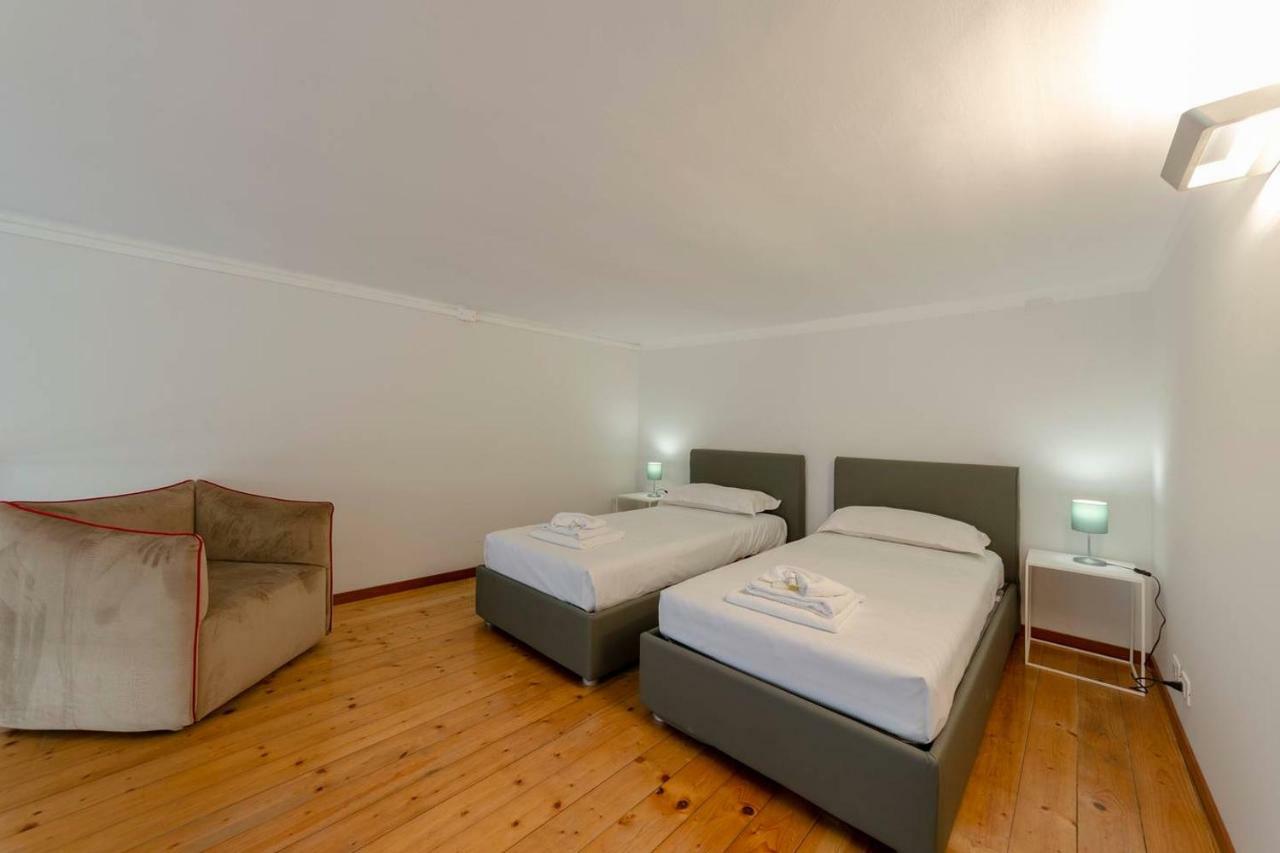 Joivy Elegant Flat For 7, In The Heart Of Genoa Apartman Kültér fotó