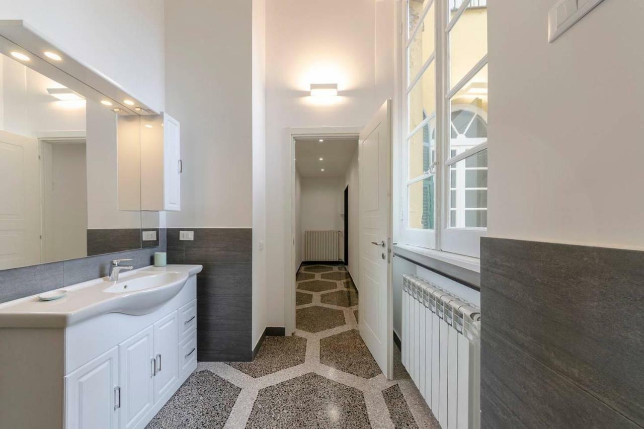Joivy Elegant Flat For 7, In The Heart Of Genoa Apartman Kültér fotó