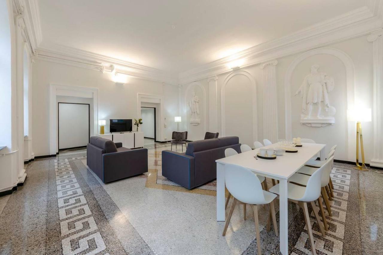 Joivy Elegant Flat For 7, In The Heart Of Genoa Apartman Kültér fotó