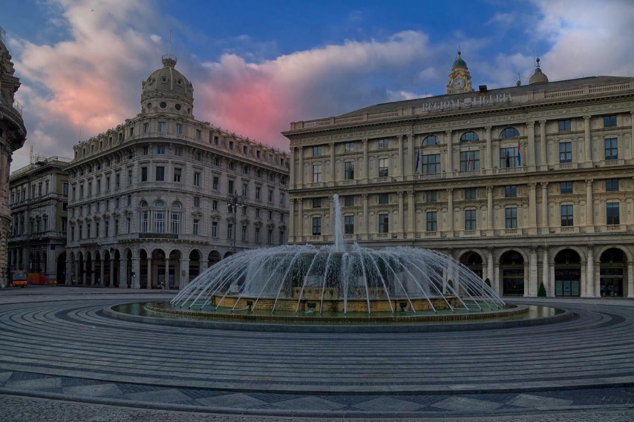 Joivy Elegant Flat For 7, In The Heart Of Genoa Apartman Kültér fotó